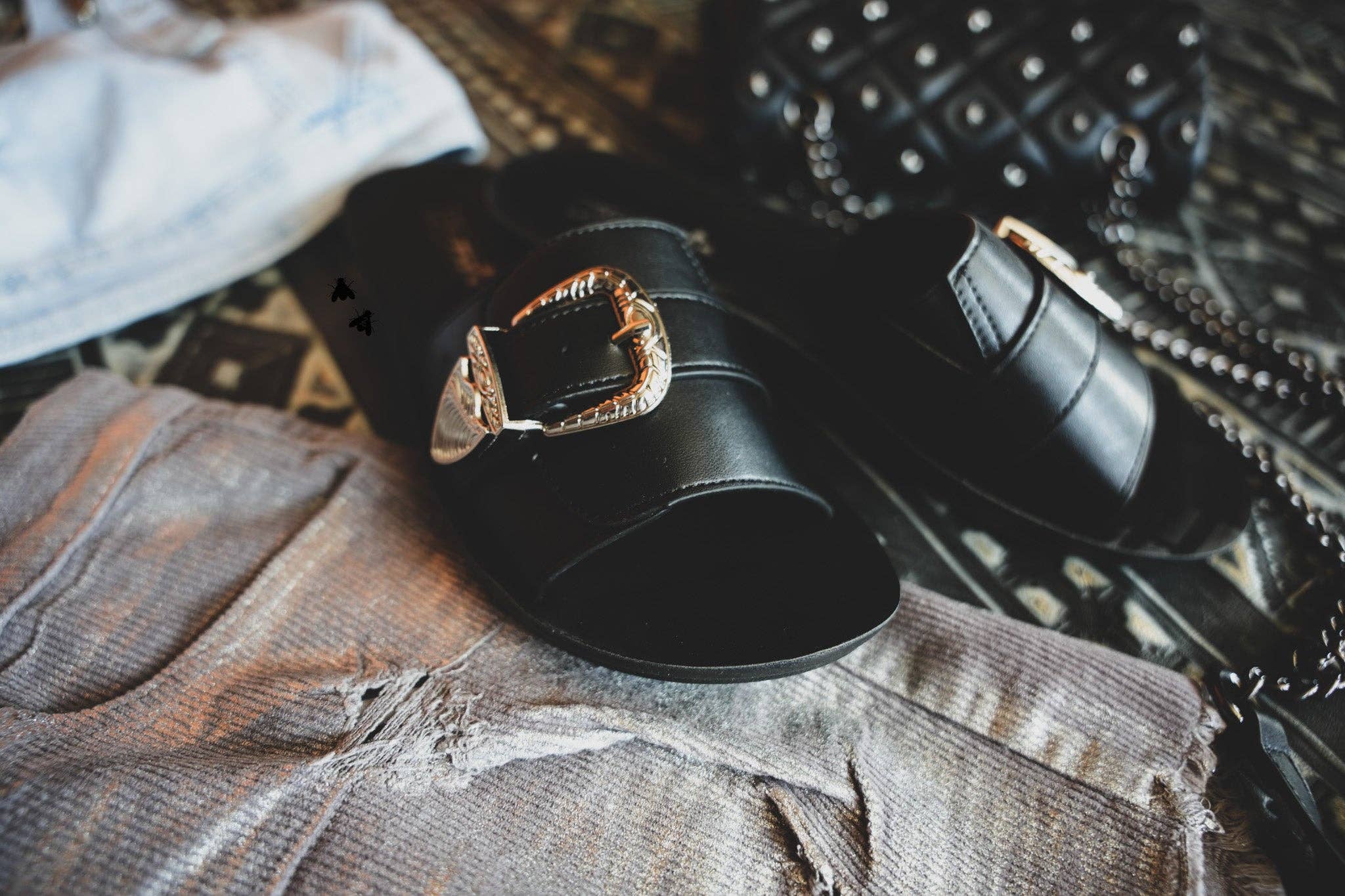 SLICK & SLIDES