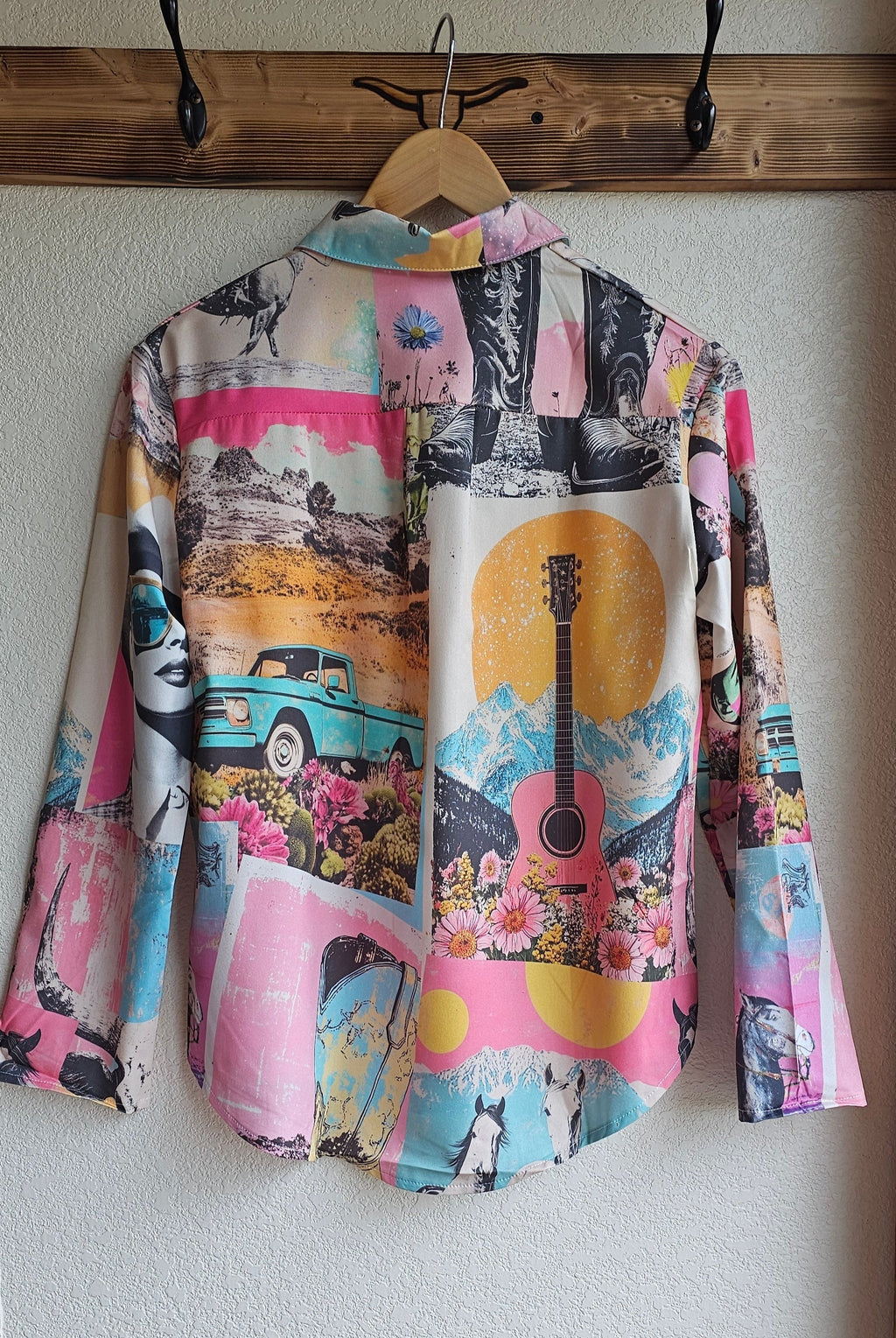 Baha Ranch Wanted Retro Pop Western Vintage Button Up Women's Shirt