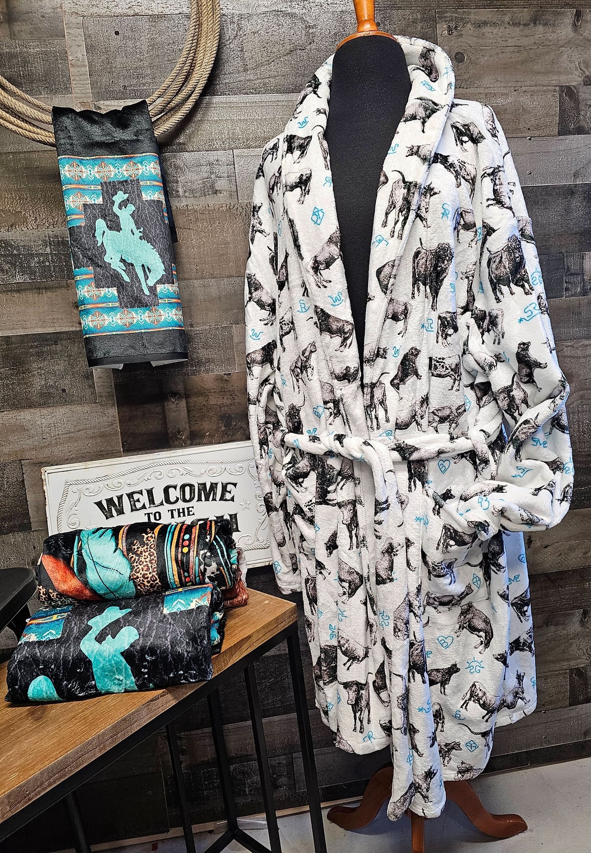 Western Robe Cattle and Brands Women's Western Bath Robe – Crutcher's Western
