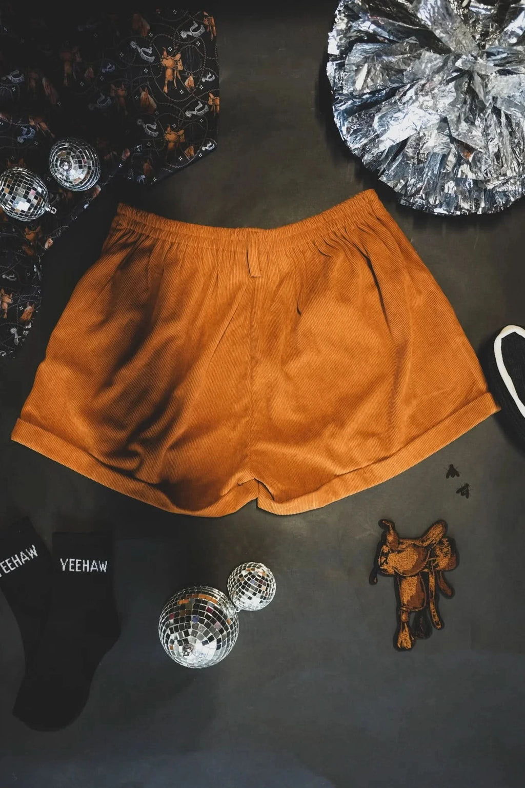 BUCKSTITCH QUEENS SADDLE SHORTS