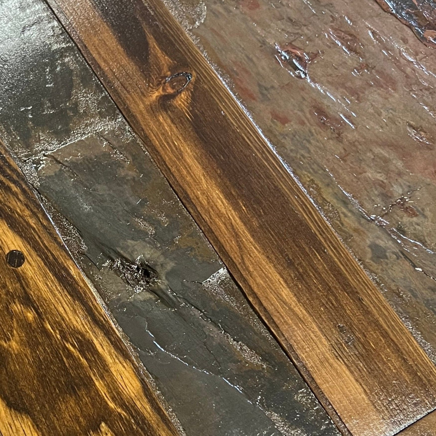 Yugo Dining Table