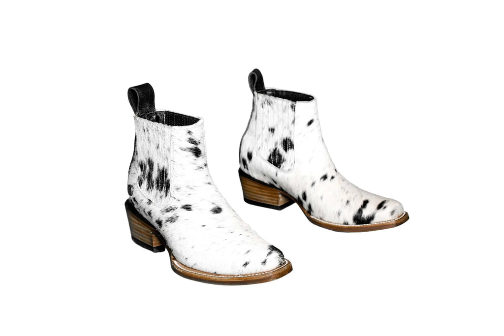 The Aurora Cowhide Boots – Size 6 US