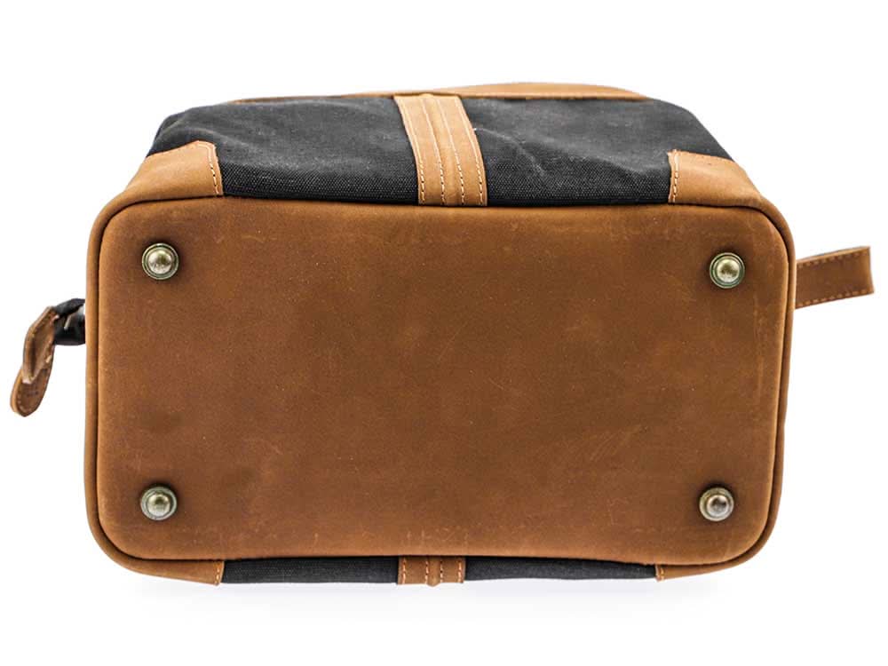 Totare Toiletry Bag