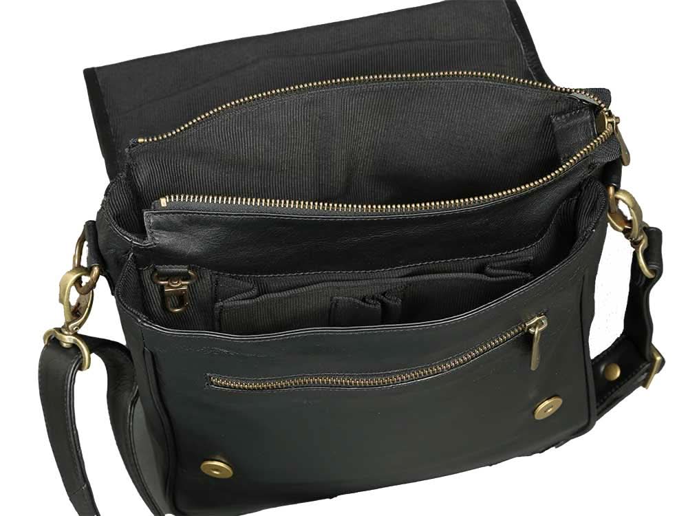 Totare Verona - Flap Cross Body Bag
