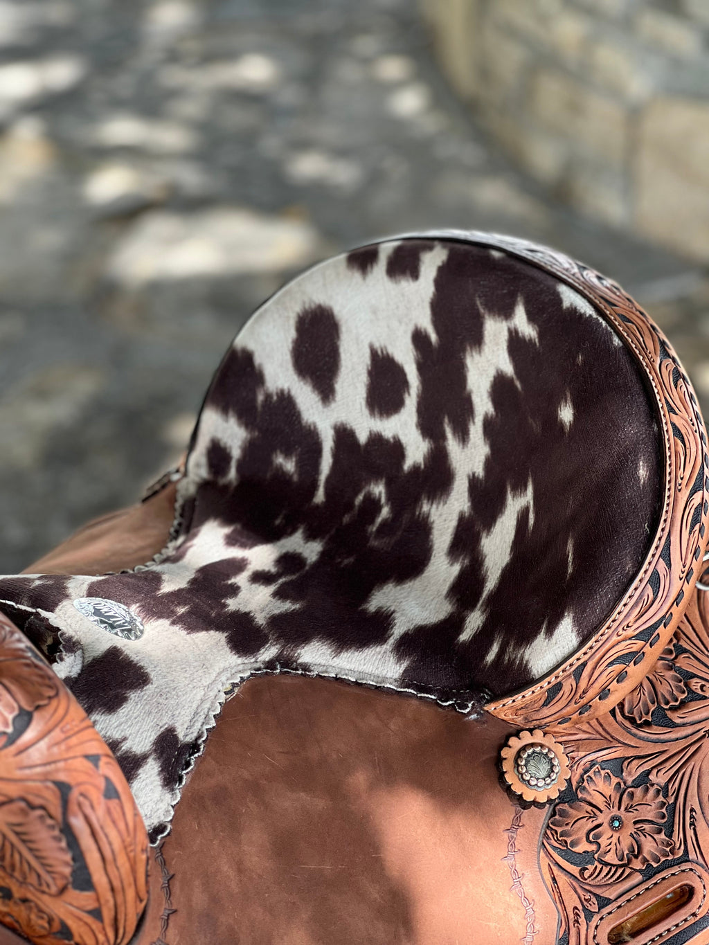 14" & 15" El pinto (Two-toned leather w/ Cheyanne roll) Barrel Saddle