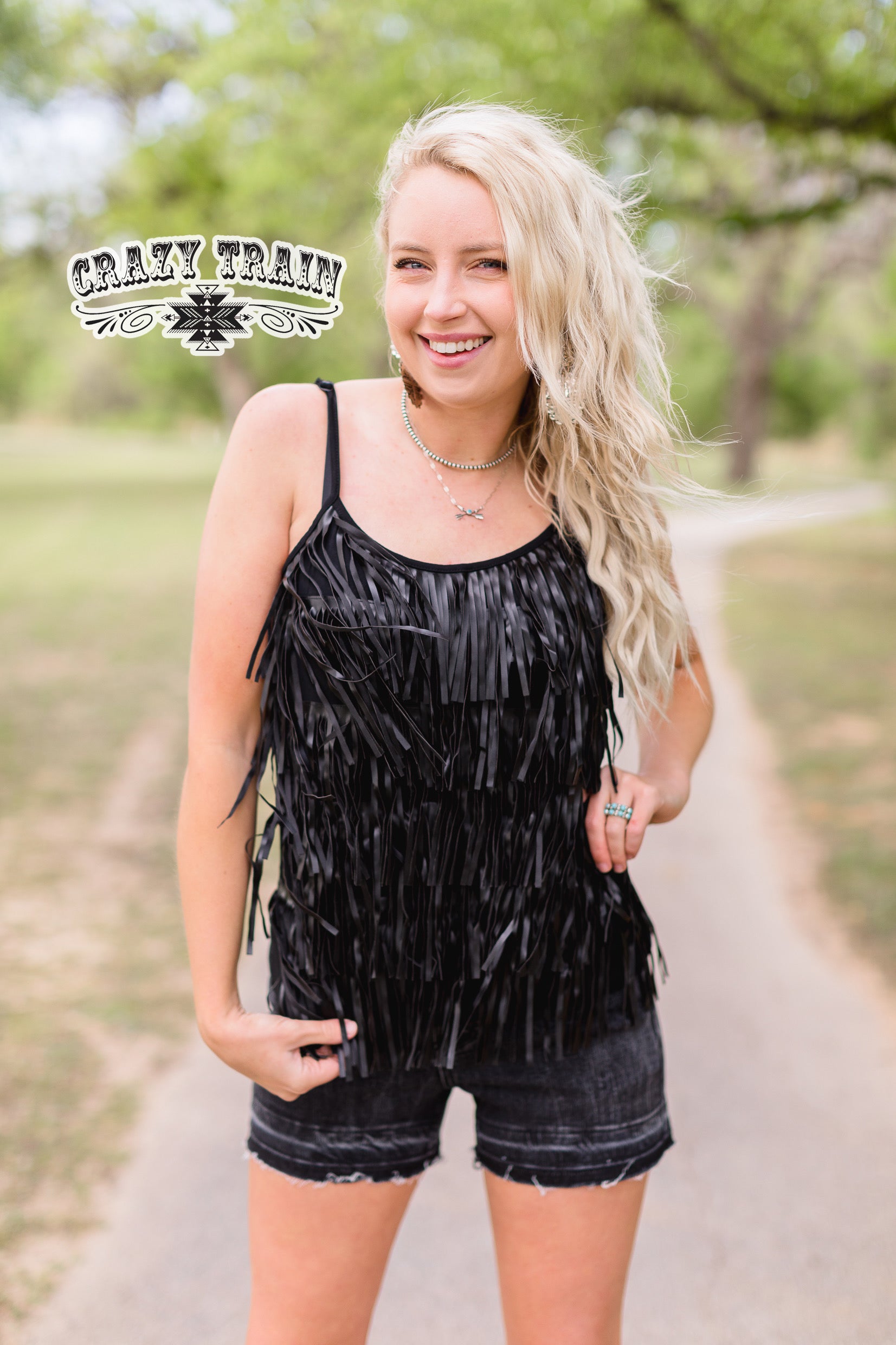 FEELIN' FRINGY WOMEN'S TOP